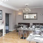 Lux 3*