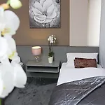 Lux Hotel 3*