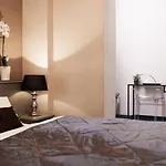 Hotel Lux